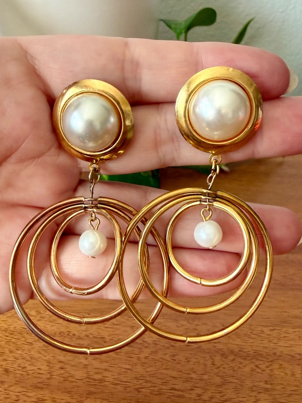 Vintage Gold-tone Concentric Circle Hoops Pearl Cabochon Drop Dangle Earrings - Picture 5 of 10